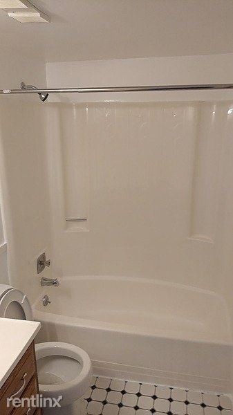 Foto del edificio - 2 br, 2 bath Condo - 1562 University Lane 705