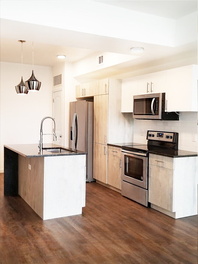 727 Lofts Apartments Jenks, OK