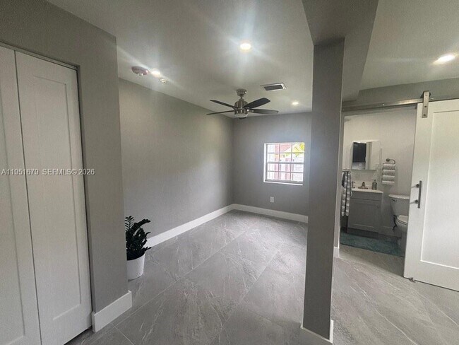 Foto del edificio - 13025 NW 2nd Ave