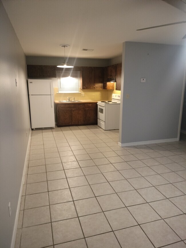 Kitchen - 508 Buena Vista Ave