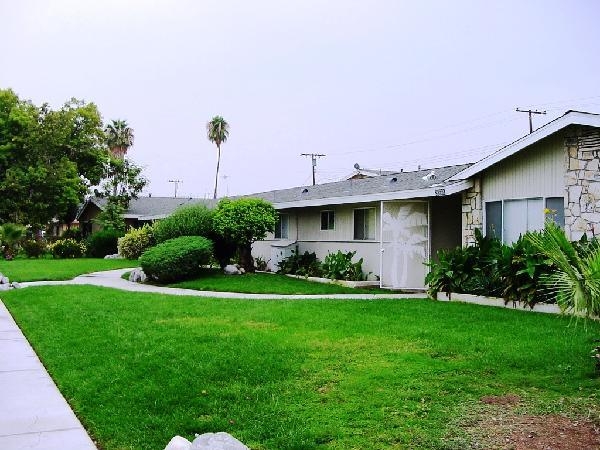 Primary Photo - Ward Street Apartments