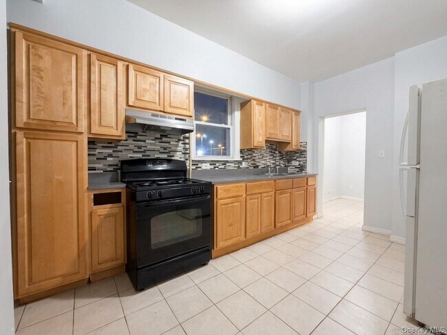 Building Photo - 4451 Matilda Ave