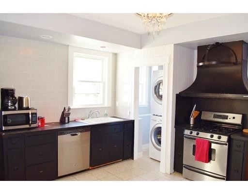 Building Photo - 74 Bayswater St