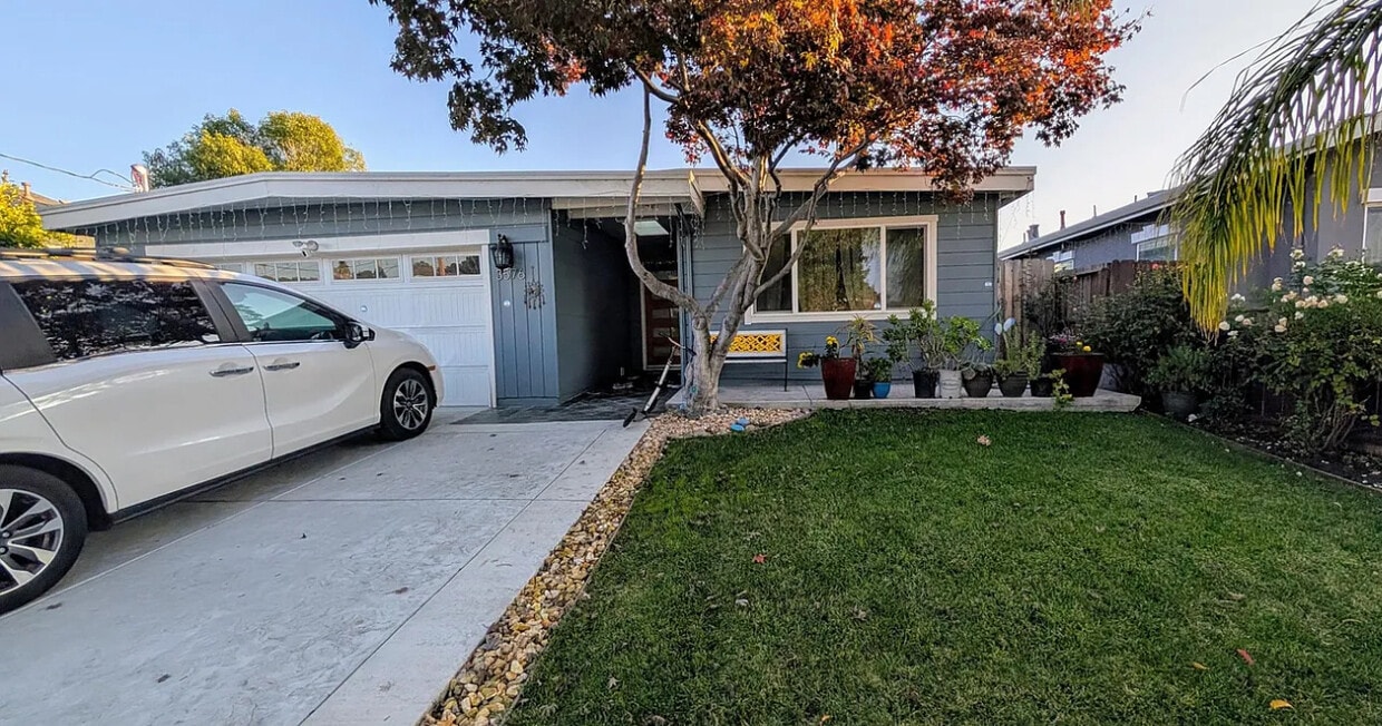 Foto principal - 3576 Franklin Ave