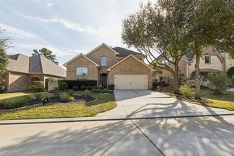 Building Photo - 11 Vershire Cir