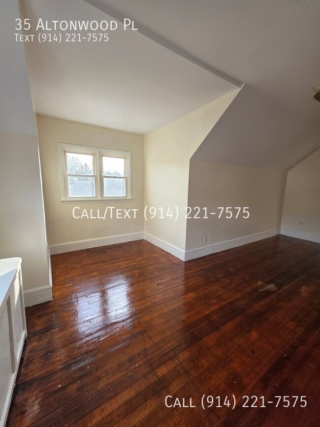 Building Photo - 35 Altonwood Pl