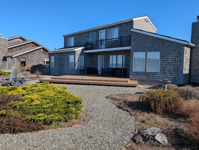 Foto del edificio - 14864 Channel Dr