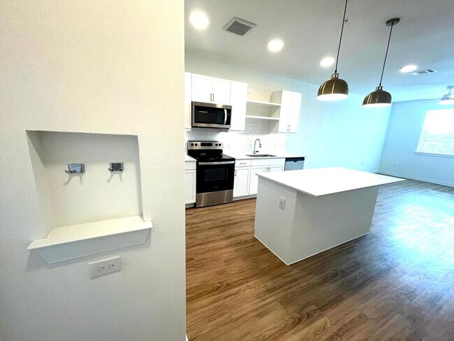 Foto del edificio - 1101 Abbeyglen Castle Dr