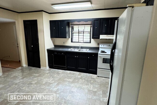 Foto del edificio - 1701 5th Way NW