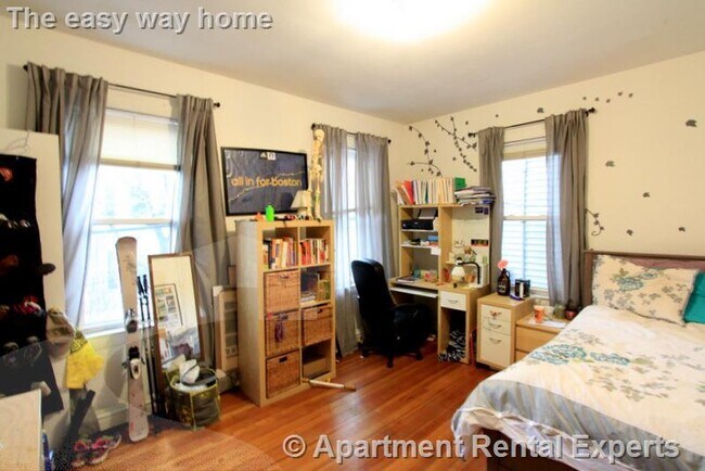 Photo - 147 Columbia St Apartment