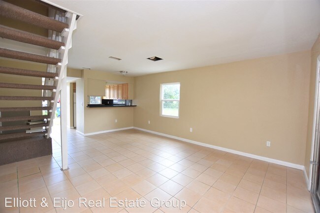 Building Photo - 2 br, 1.5 bath House - 2225 Brandy Place
