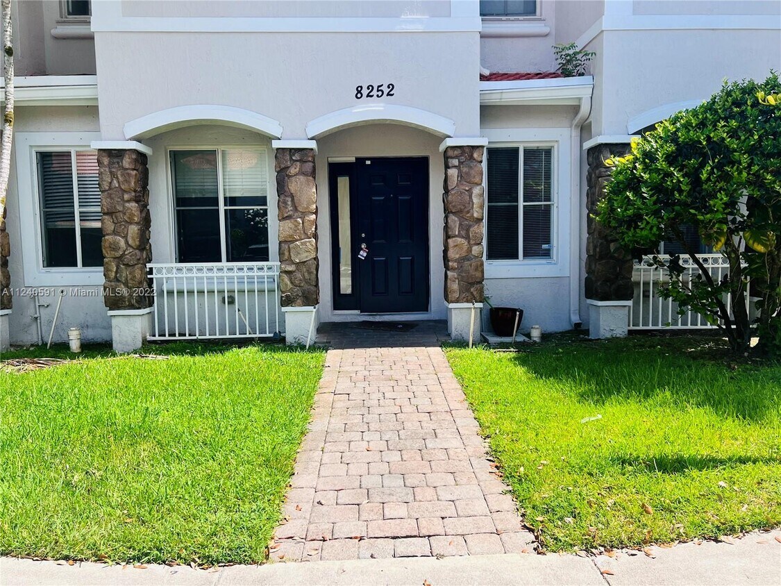 8252 SW 25th Ct 107 Miramar Fl 33025 - 8252 SW 25th Ct  107 Miramar Fl 33025
