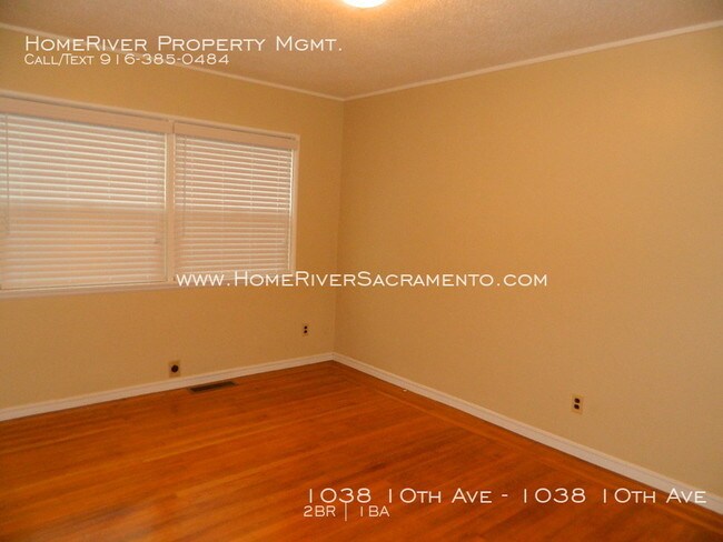 Foto del edificio - Beautiful Land Park Duplex