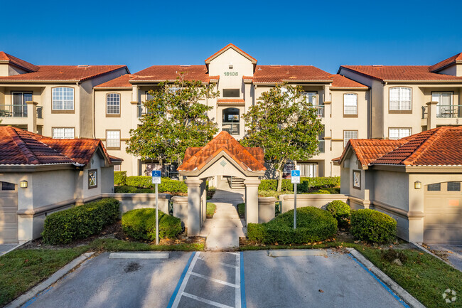 Building Photo - Lakeview at Calusa Trace