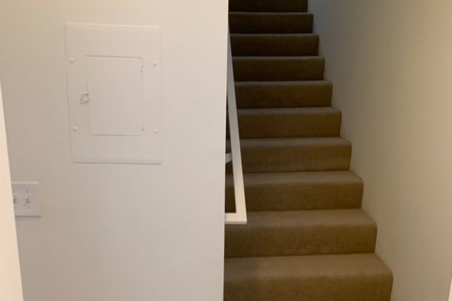 Building Photo - 11610 Moorpark St