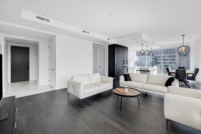 Photo du bâtiment - 720 Rue Saint-Jacques