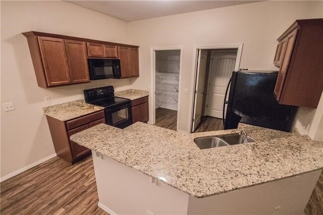 Building Photo - 1242 Marigold Rd