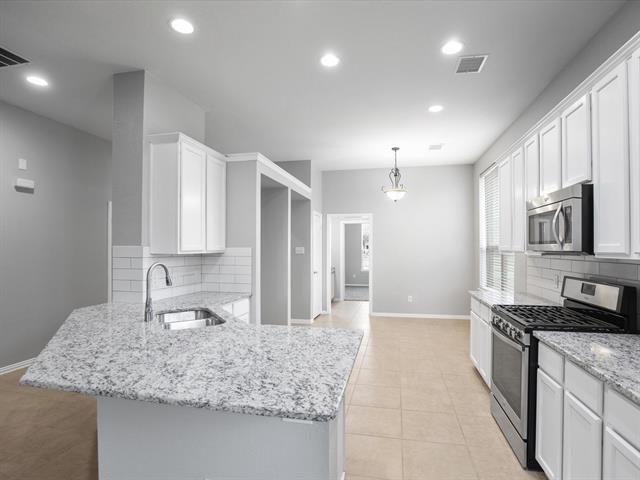 Foto del edificio - 922 Honeywell Dr