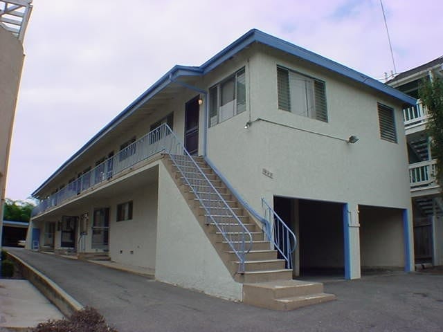 Building Photo - 640 W Imperial Ave