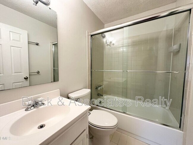 Foto del edificio - 5620 Bridgetowne Way