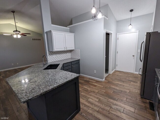 Foto del edificio - 4 br, 3 bath House - 1119 East Rushwood Drive