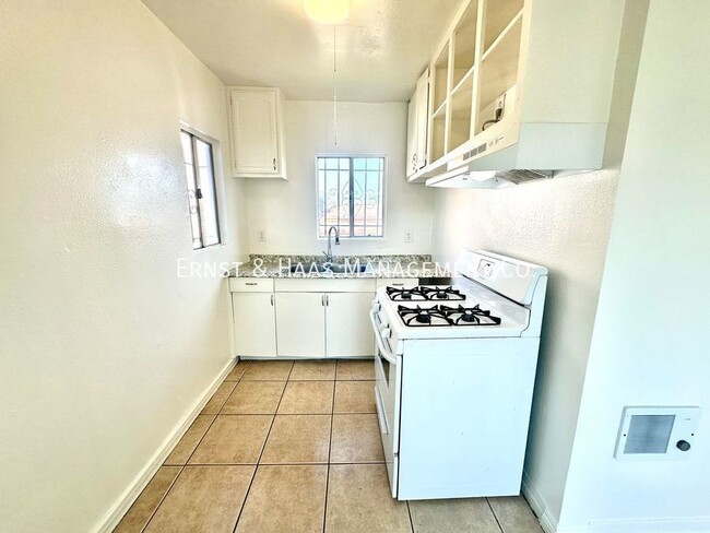 Foto del edificio - 1823 E 11th St