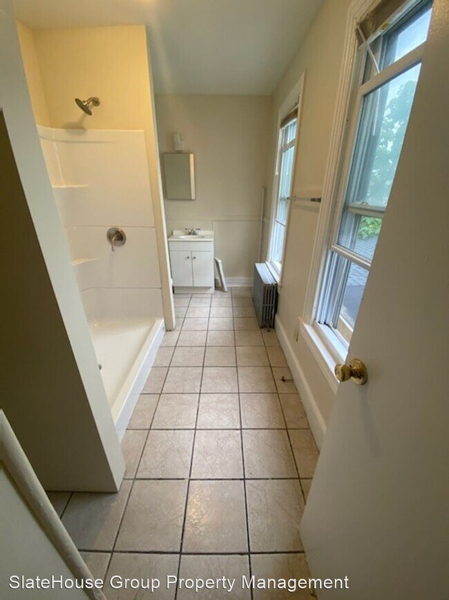 Building Photo - 3 br, 2 bath House - 216 Mulberry St