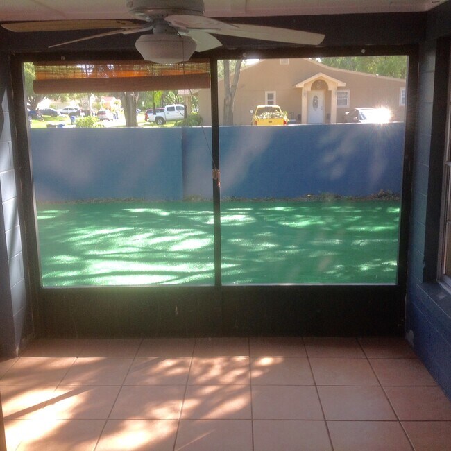 Foto del edificio - 3212 Fox Lake Dr