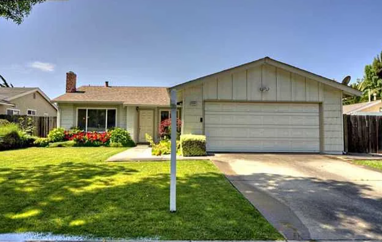 Primary Photo - Charming 3-Bedroom Home in Fremont!!