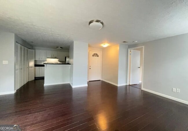 Foto del edificio - Charming 2BR Condo in Atlanta