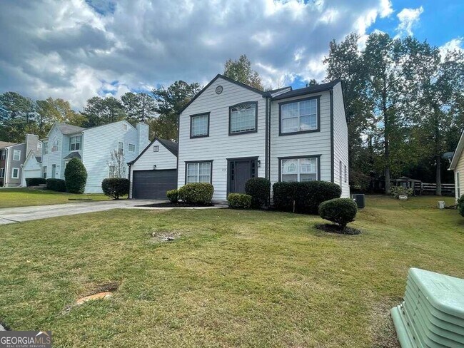 Building Photo - 2200 Burdett Ridge Dr
