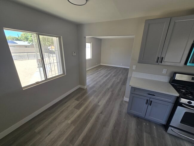 Building Photo - 44414 Andale Ave