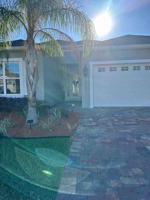 Foto principal - 10339 Addison Shr Wy