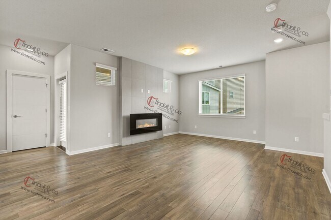 Foto del edificio - Sleek 3BR, 3.5BA Smart Home on Quiet Corner Lot – Don’t Miss This Happy Valley Gem!