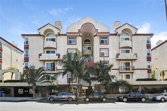 Building Photo - 620 S Gramercy Pl