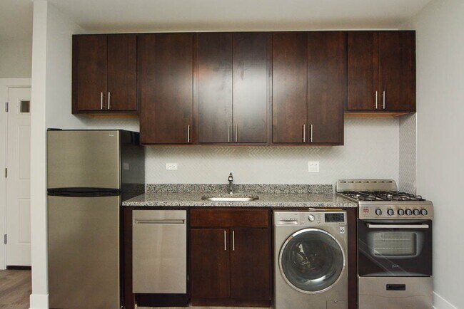 Foto del edificio - 434.5 W Belden Ave