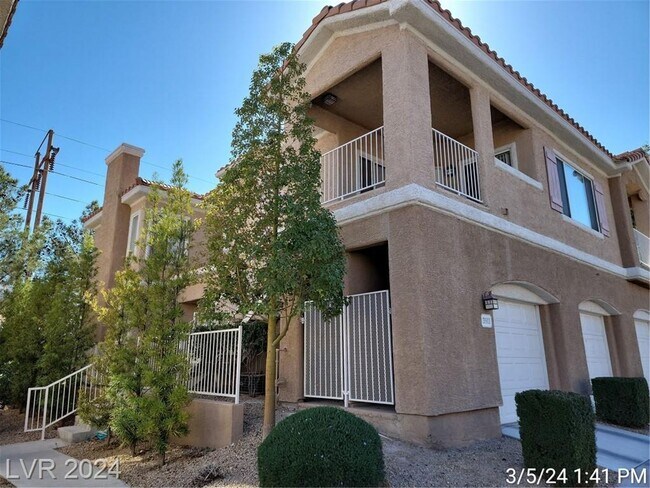 Foto del edificio - MINUTES FROM THE DISTRICT & GREEN VALLEY R...