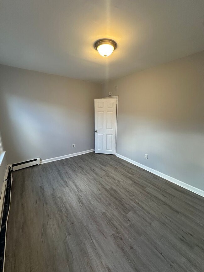 Photo - 35 N 10th St Apartment