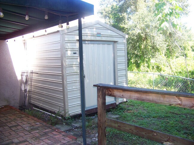 Foto del edificio - 2 Bedroom, 2 Bath home in Plant City