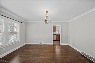 Building Photo - 3595 Glencairn Rd