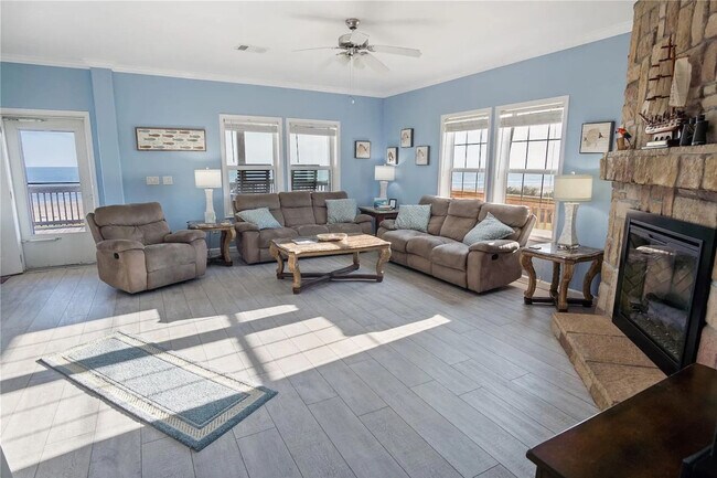 Foto del edificio - 975 Dolly St