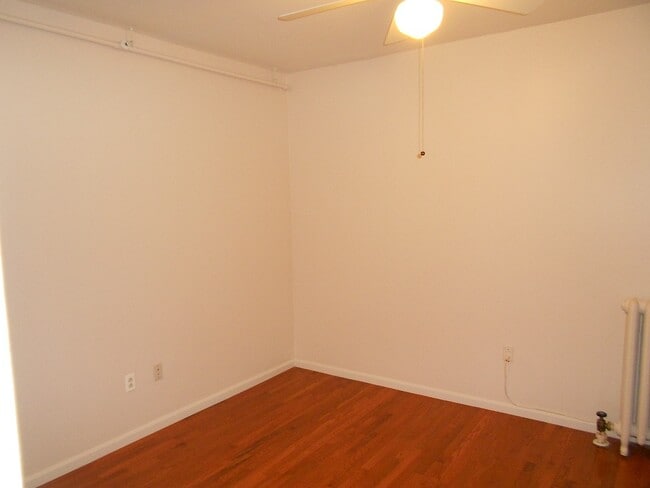 Building Photo - 28 Haviland St
