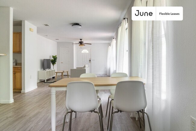 Foto del edificio - 5105 Spruce Cove
