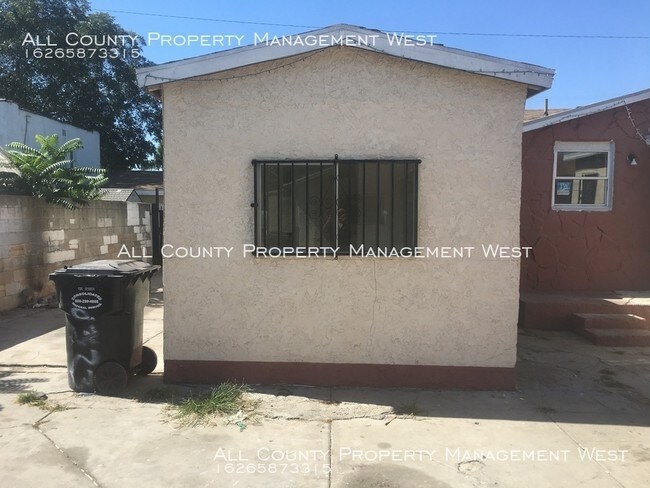 Building Photo - 8323 Grape St