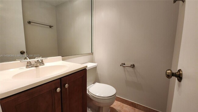 Foto del edificio - 7745 SW 86th St
