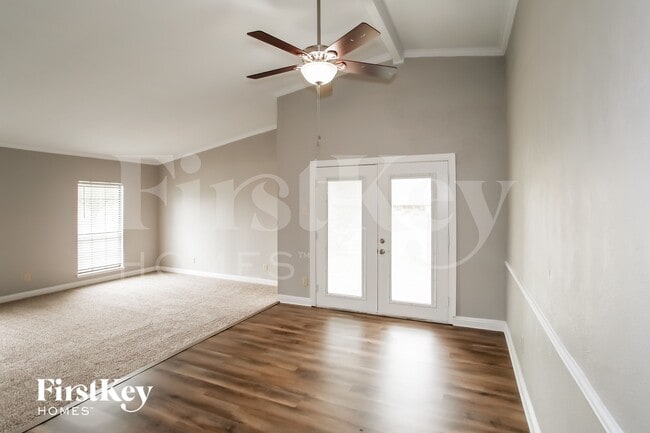 Building Photo - 1835 Tree Line Dr