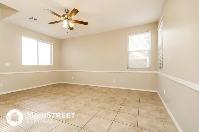 Foto del edificio - 16239 W Sierra St