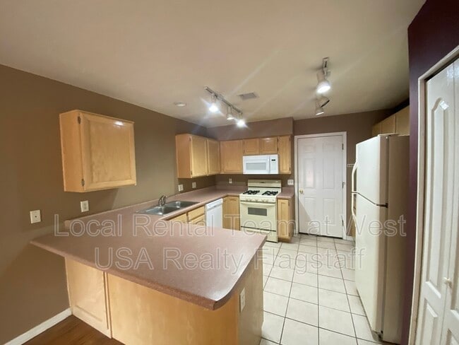 Photo - 5324 E Boulder Run Dr House