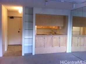 Building Photo - 3138 Waialae Ave