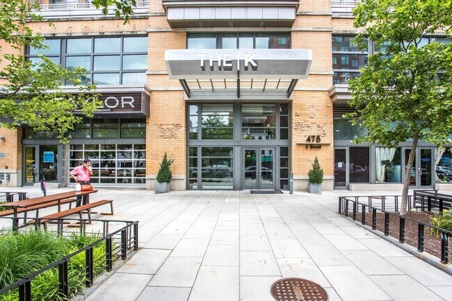 Building Photo - 475 K St NW